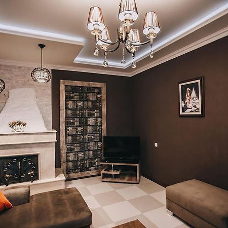 7 Rooms Hotel Tserovani Extérieur photo